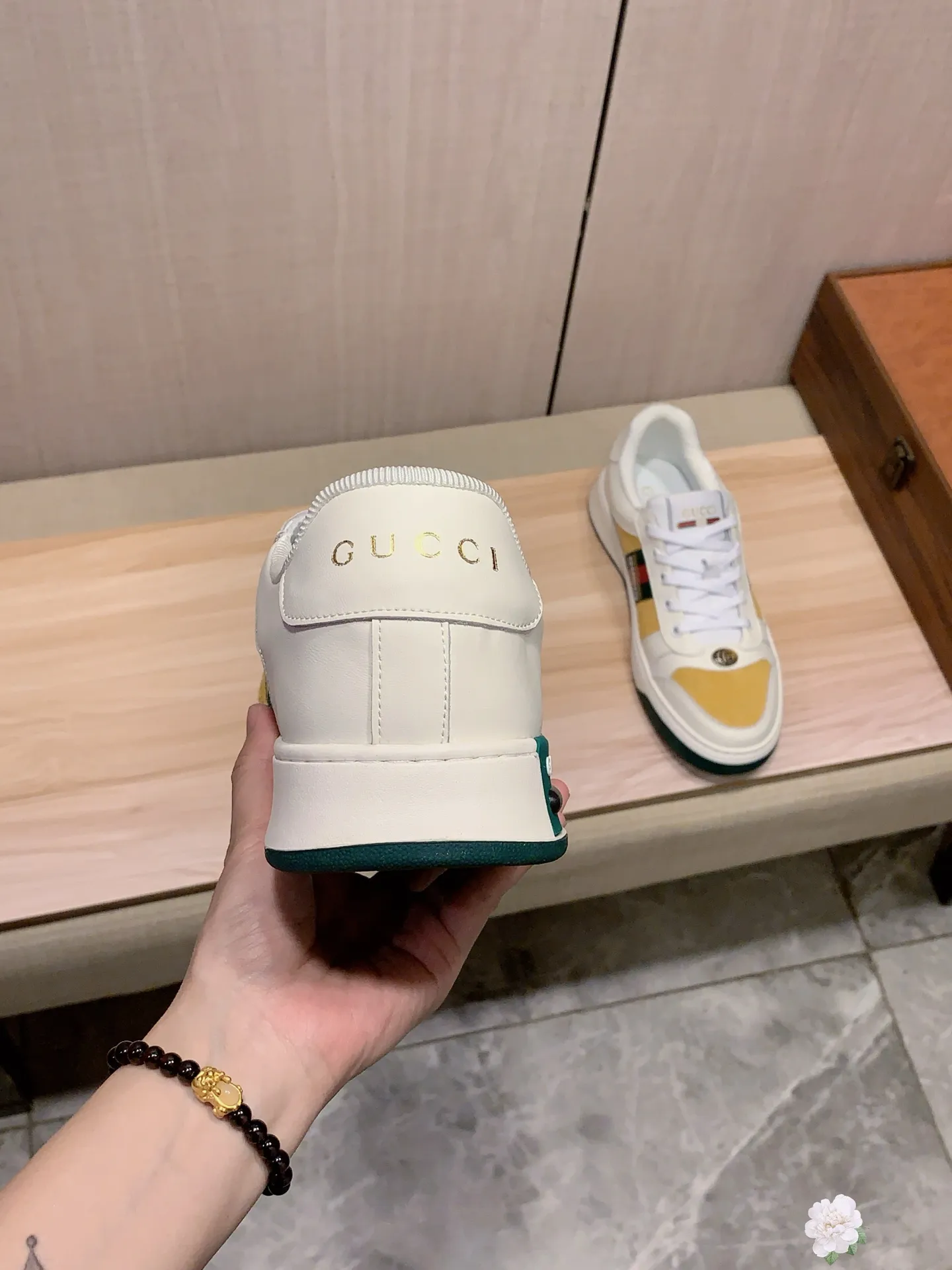 Men's Men's Shoes💰420💰💰🎩🎩[Lightning][Lightning] "Gucci*" The latest and most popular casual shoes, top brand [seduce] luxury ~ purchasing agency, top ~ quality. [Strong] The upper is made of imported breathable cowhide with fabric material ➕ Breathable sheepskin feet (•) and fine workmanship. The original stylish and stylish soft rubber wear-resistant and non-slip outsole is light and comfortable on the feet. The real thing looks better when photographed. 013: Size: 38-44, 3️⃣ colors selected